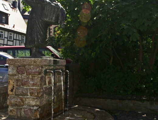 „Wäschfraa“-Brunnen